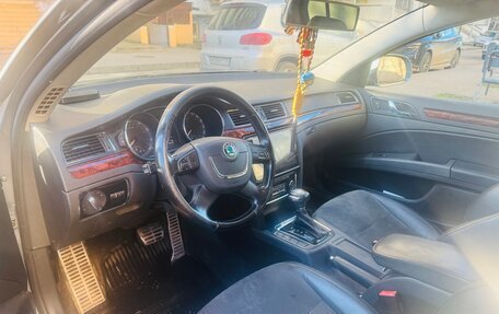 Skoda Superb III рестайлинг, 2010 год, 1 200 000 рублей, 4 фотография