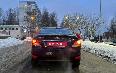 Hyundai Solaris II рестайлинг, 2011 год, 550 000 рублей, 7 фотография