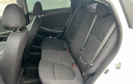 Hyundai Solaris II рестайлинг, 2016 год, 740 000 рублей, 14 фотография