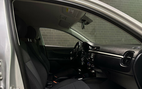 KIA Rio IV, 2018 год, 1 200 000 рублей, 10 фотография