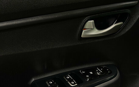 KIA Rio IV, 2018 год, 1 200 000 рублей, 15 фотография