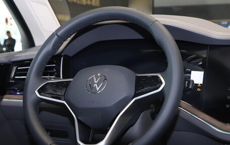 Volkswagen Touareg III, 2025 год, 7 777 000 рублей, 11 фотография