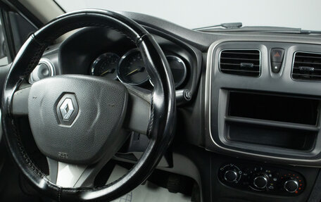 Renault Logan II, 2017 год, 839 000 рублей, 8 фотография