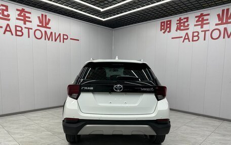 Toyota Yaris XP150 рестайлинг, 2021 год, 1 200 000 рублей, 5 фотография