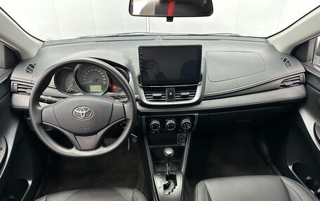 Toyota Yaris XP150 рестайлинг, 2021 год, 1 200 000 рублей, 7 фотография