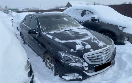Mercedes-Benz E-Класс, 2014 год, 1 560 000 рублей, 2 фотография