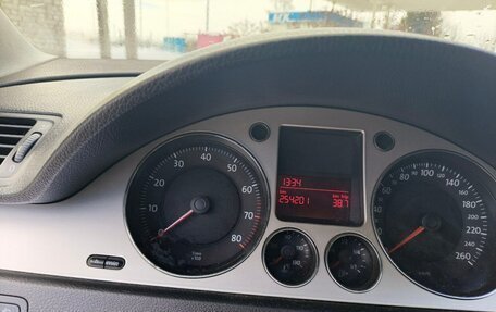 Volkswagen Passat B6, 2007 год, 650 000 рублей, 3 фотография