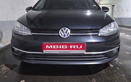 Volkswagen Golf VII, 2018 год, 1 999 999 рублей, 8 фотография