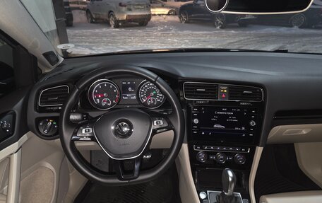 Volkswagen Golf VII, 2018 год, 1 999 999 рублей, 9 фотография