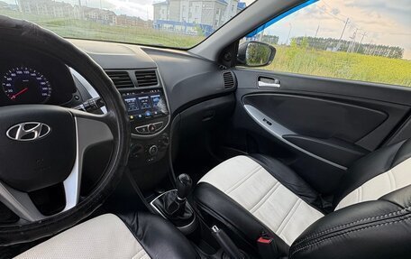 Hyundai Solaris II рестайлинг, 2013 год, 777 000 рублей, 5 фотография