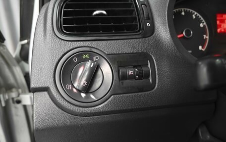 Volkswagen Polo VI (EU Market), 2012 год, 748 000 рублей, 17 фотография