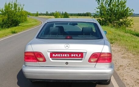 Mercedes-Benz E-Класс, 1996 год, 450 000 рублей, 6 фотография