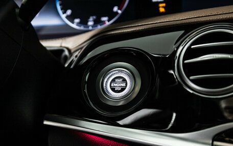 Mercedes-Benz S-Класс, 2019 год, 4 749 700 рублей, 28 фотография