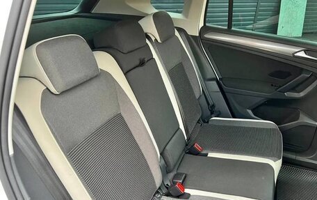 Volkswagen Tiguan II, 2019 год, 3 499 000 рублей, 10 фотография