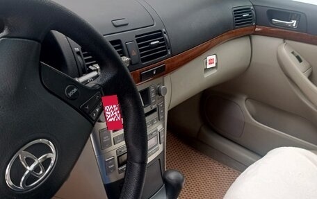 Toyota Avensis III рестайлинг, 2007 год, 750 000 рублей, 15 фотография