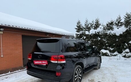 Toyota Land Cruiser 200, 2018 год, 7 490 000 рублей, 5 фотография