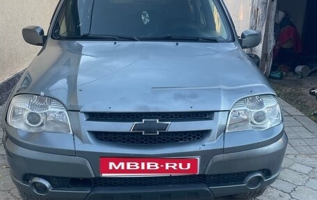 Chevrolet Niva I рестайлинг, 2009 год, 450 000 рублей, 1 фотография