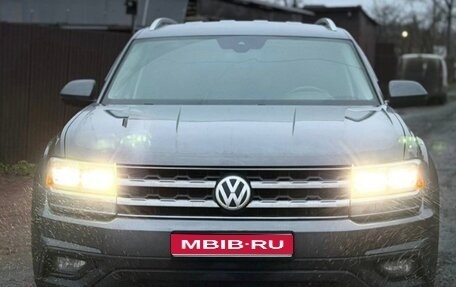 Volkswagen Atlas I, 2019 год, 2 200 000 рублей, 1 фотография