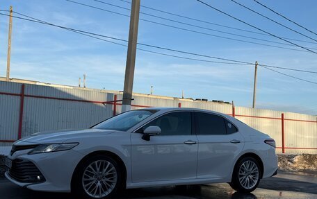 Toyota Camry, 2018 год, 3 100 000 рублей, 4 фотография