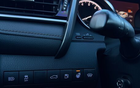 Toyota Camry, 2018 год, 3 100 000 рублей, 8 фотография