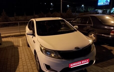 KIA Rio III рестайлинг, 2013 год, 700 000 рублей, 3 фотография