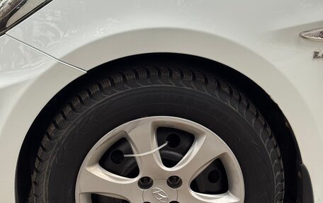 Hyundai Solaris II рестайлинг, 2011 год, 820 000 рублей, 9 фотография