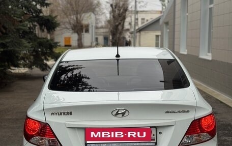 Hyundai Solaris II рестайлинг, 2011 год, 820 000 рублей, 5 фотография