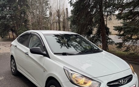 Hyundai Solaris II рестайлинг, 2011 год, 820 000 рублей, 8 фотография