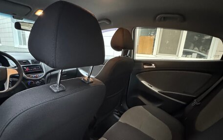 Hyundai Solaris II рестайлинг, 2011 год, 820 000 рублей, 14 фотография