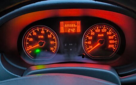 Renault Logan I, 2013 год, 500 000 рублей, 5 фотография