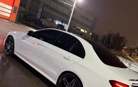 Mercedes-Benz E-Класс, 2016 год, 3 500 000 рублей, 4 фотография