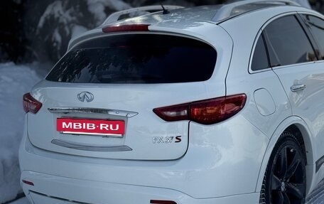 Infiniti FX II, 2010 год, 1 450 000 рублей, 8 фотография