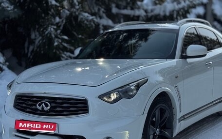 Infiniti FX II, 2010 год, 1 450 000 рублей, 2 фотография