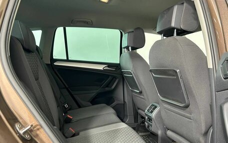 Volkswagen Tiguan II, 2018 год, 2 700 000 рублей, 11 фотография