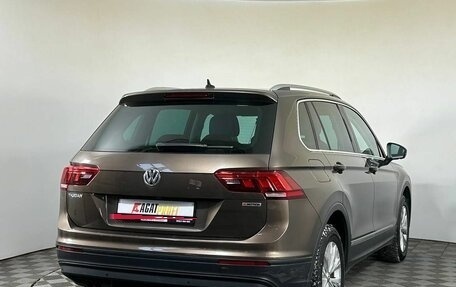 Volkswagen Tiguan II, 2018 год, 2 700 000 рублей, 4 фотография