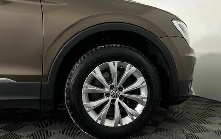 Volkswagen Tiguan II, 2018 год, 2 700 000 рублей, 21 фотография