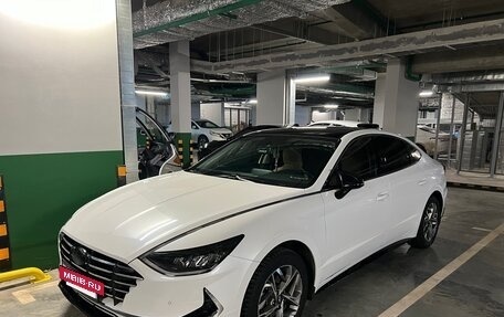 Hyundai Sonata VIII, 2020 год, 2 600 000 рублей, 2 фотография