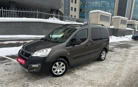 Peugeot Partner II рестайлинг 2, 2017 год, 1 250 000 рублей, 1 фотография