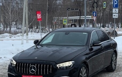 Mercedes-Benz E-Класс, 2020 год, 2 300 000 рублей, 1 фотография