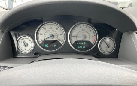 Chrysler Town & Country V рестайлинг, 2010 год, 1 200 000 рублей, 15 фотография