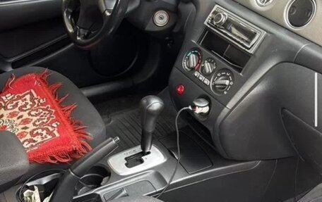 Mitsubishi Outlander III рестайлинг 3, 2004 год, 617 000 рублей, 4 фотография