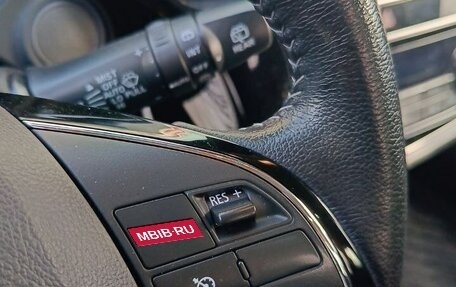 Mitsubishi Outlander III рестайлинг 3, 2019 год, 2 350 000 рублей, 8 фотография