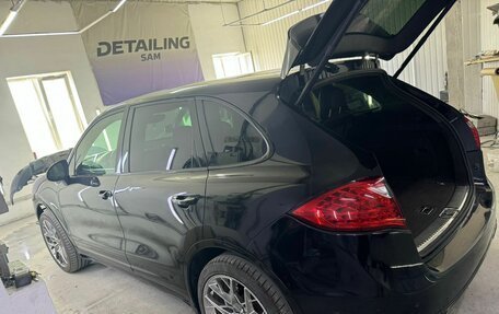 Porsche Cayenne III, 2011 год, 2 050 000 рублей, 2 фотография