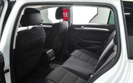 Volkswagen Passat B8 рестайлинг, 2016 год, 1 497 000 рублей, 11 фотография