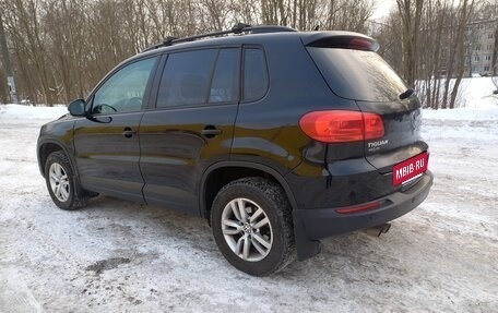 Volkswagen Tiguan I, 2011 год, 1 020 000 рублей, 5 фотография