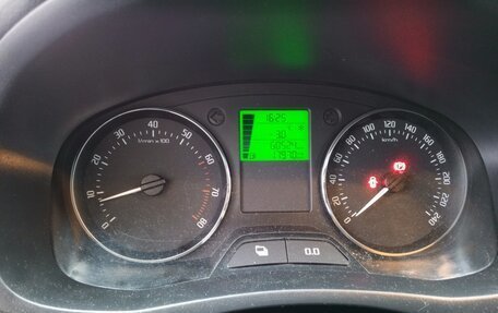 Skoda Fabia II, 2013 год, 850 000 рублей, 3 фотография