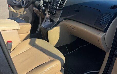 Hyundai H-1 II рестайлинг, 2019 год, 1 840 000 рублей, 8 фотография