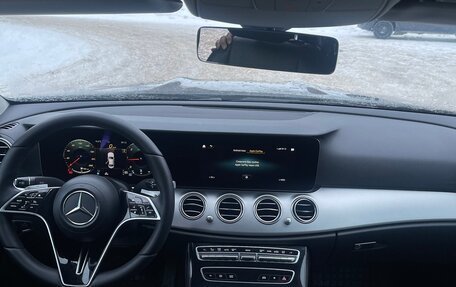 Mercedes-Benz E-Класс, 2020 год, 2 300 000 рублей, 12 фотография