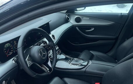 Mercedes-Benz E-Класс, 2020 год, 2 300 000 рублей, 10 фотография