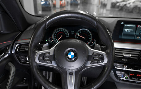 BMW 5 серия, 2018 год, 3 200 000 рублей, 10 фотография